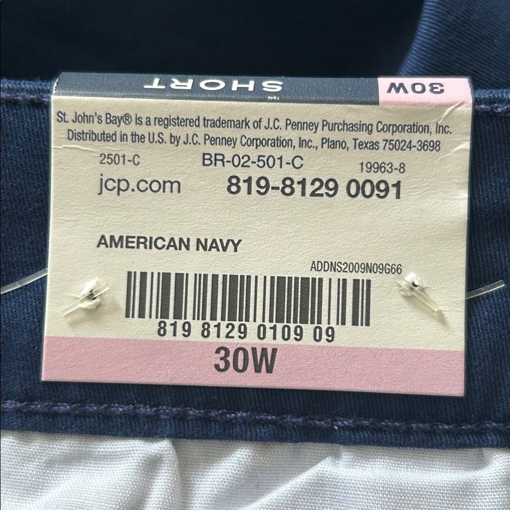 NWT St. John’s Bay American navy mid rise shorts size 30W - Picture 5 of 6